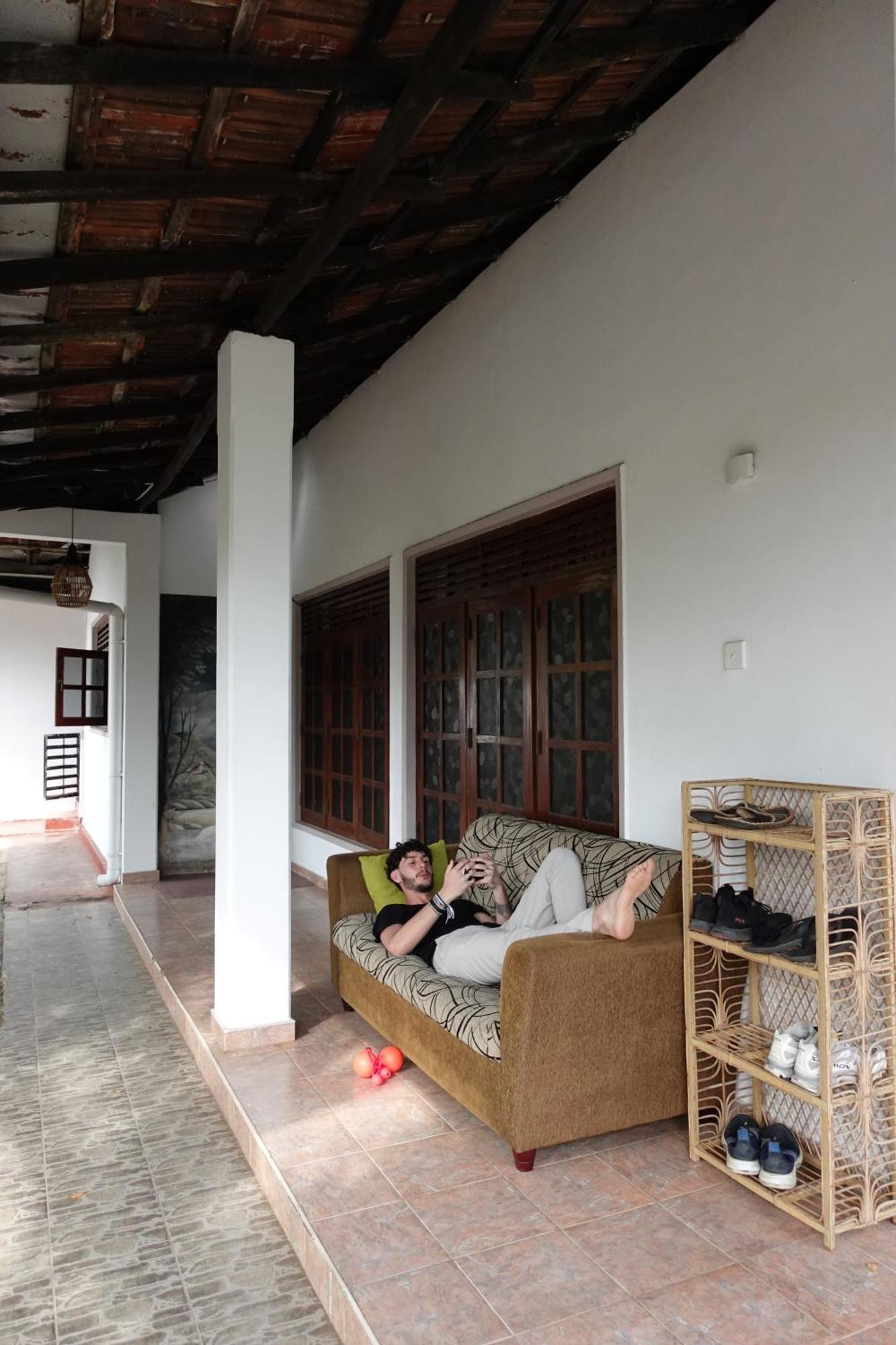 Coco Mango Hostel Dickwella Exterior photo